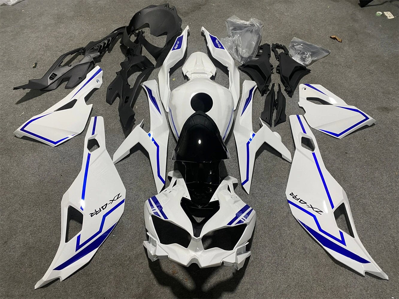 2019-2024 Kawasaki Ninja ZX-25R ZX-4R ZX-4RR Einspritzverkleidungssatz Karosserie