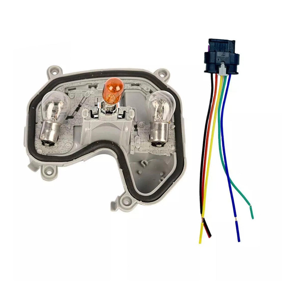 2015-2023 Jeep Renegade Rücklichthalterung hinten rechts und Steckerbirne 68270837AA