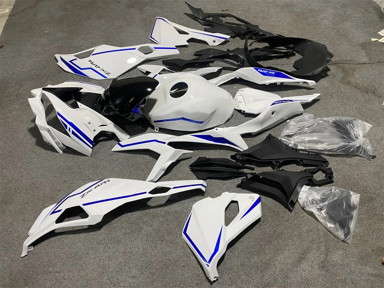 2019-2024 Kawasaki Ninja ZX-25R ZX-4R ZX-4RR Einspritzverkleidungssatz Karosserie