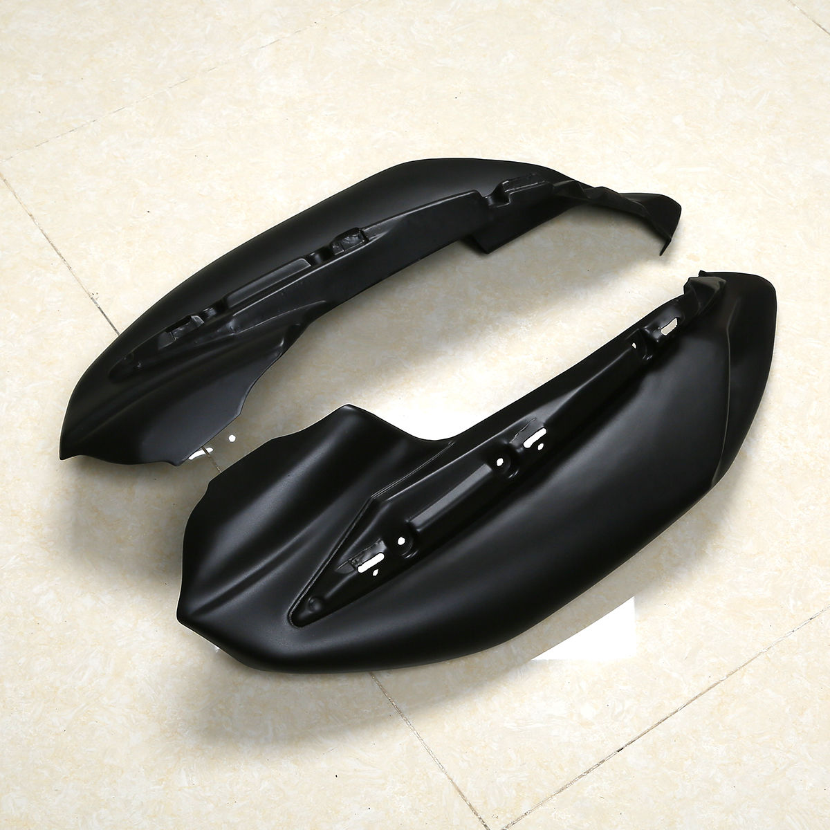 Amotopart 2009-2015 Yamaha FZ6R
Matt Black Fairing Kit