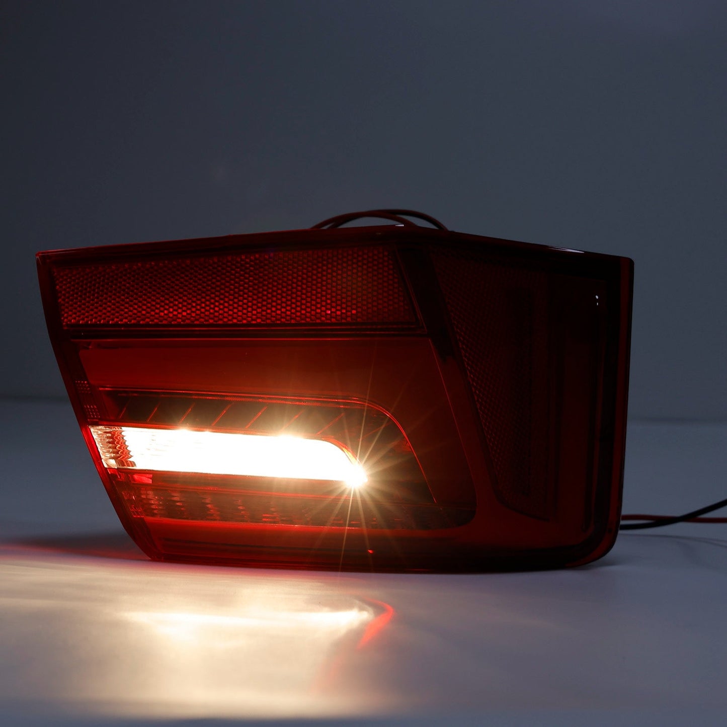 AUDI A6 2012–2015 Auto links au?en LED Rücklicht Bremslicht 4GD945095