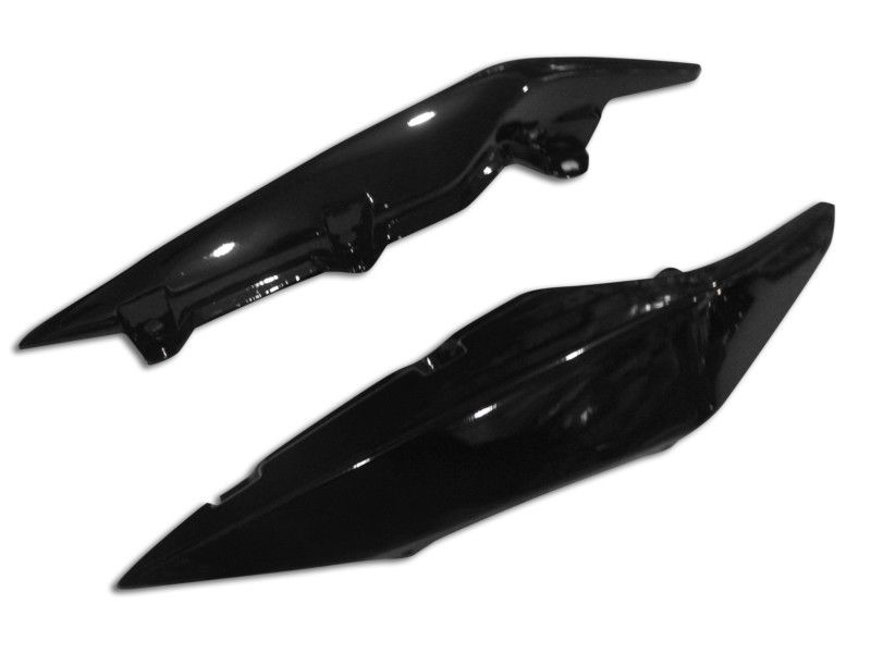 Amotopart Yamaha FZ6R 2009-2015
 Schwarzverkleidungskit