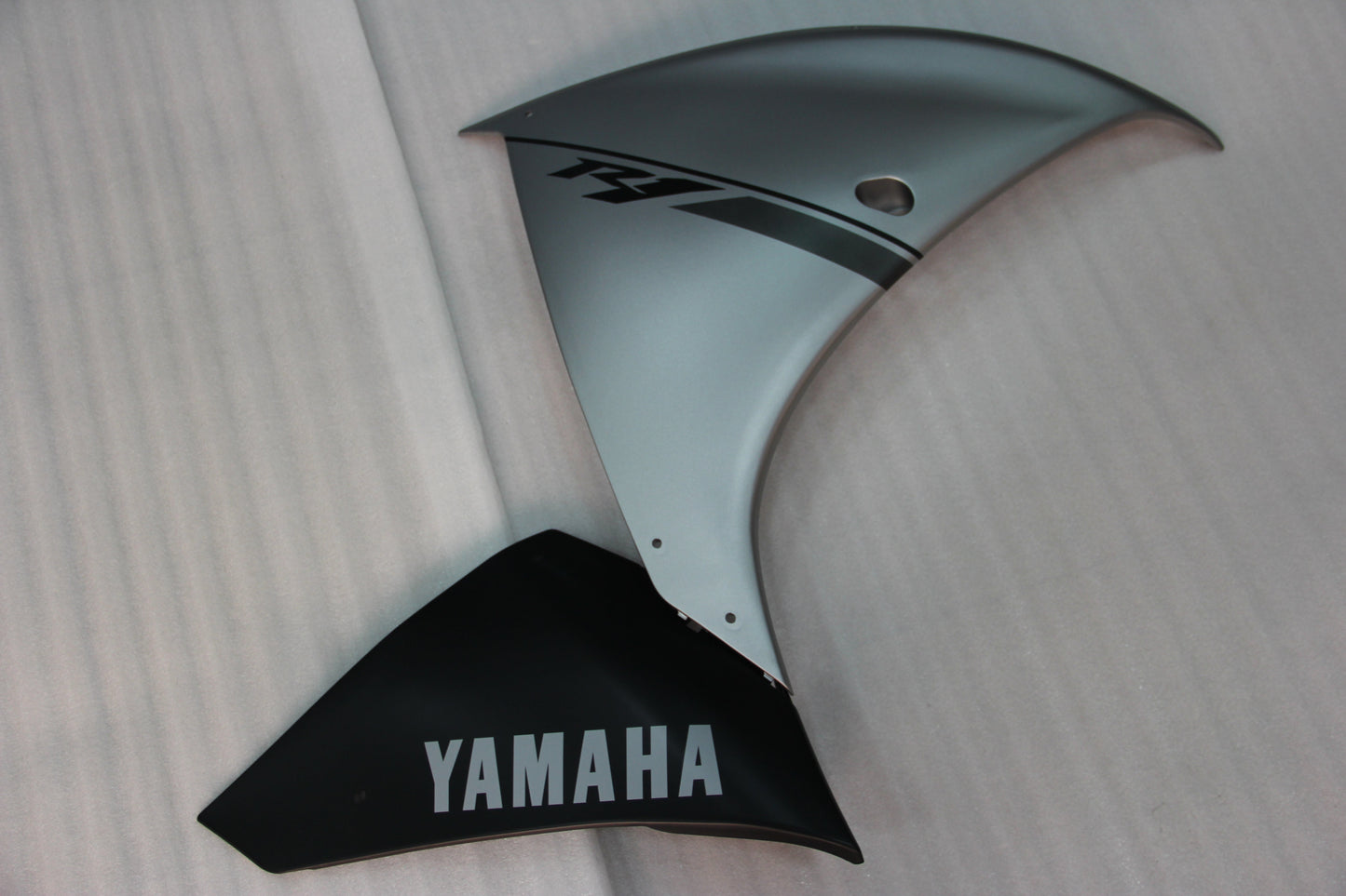 Amotopart 2009-2011 Yamaha R1 Trigger Feeder &amp; Kit Noir