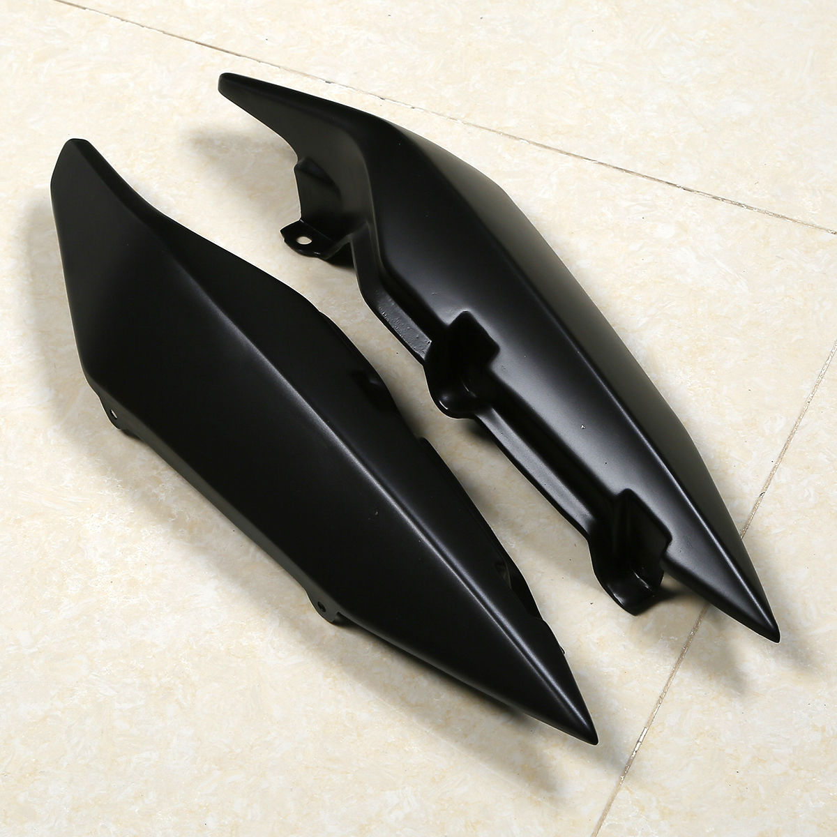 Amotopart 2009-2015 Yamaha FZ6R
Matt Black Fairing Kit